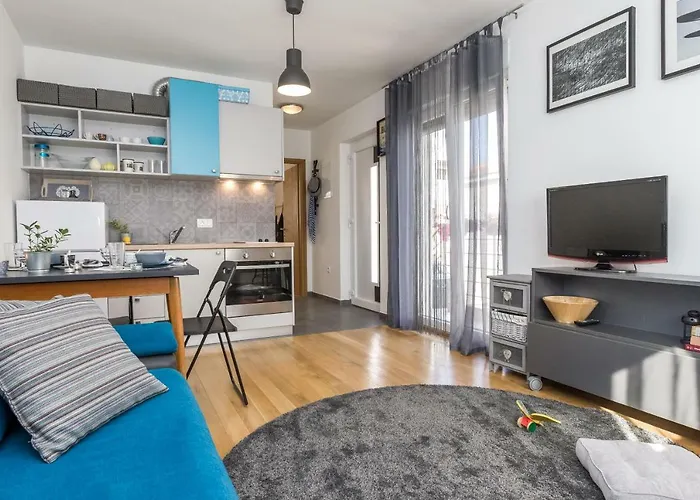 Apartment Sweet *
